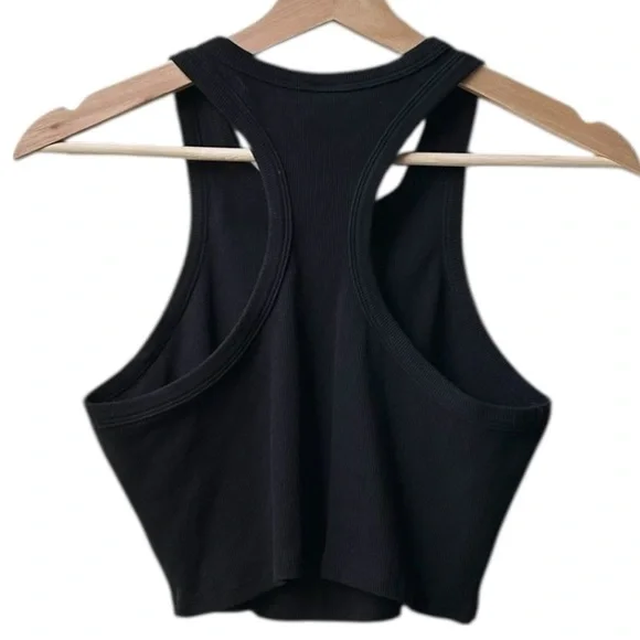 ALO Yoga Black White Aspire Cropped Tank Top Sz M - Picture 8 of 12